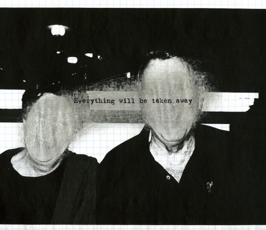 Vivere e attraversare l’indicibile: la mostra di Adrian Piper al PAC di Milano