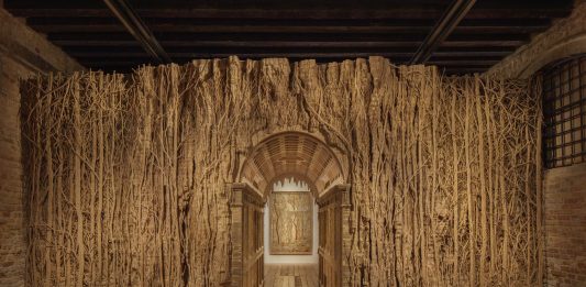 Selva: la mostra di Eva Jospin al Museo Fortuny di Venezia