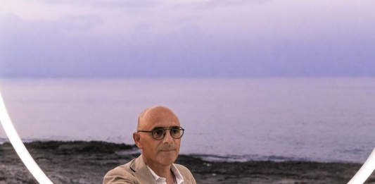 È morto a 58 anni Massimo Uberti, artista della luce e della parola scritta