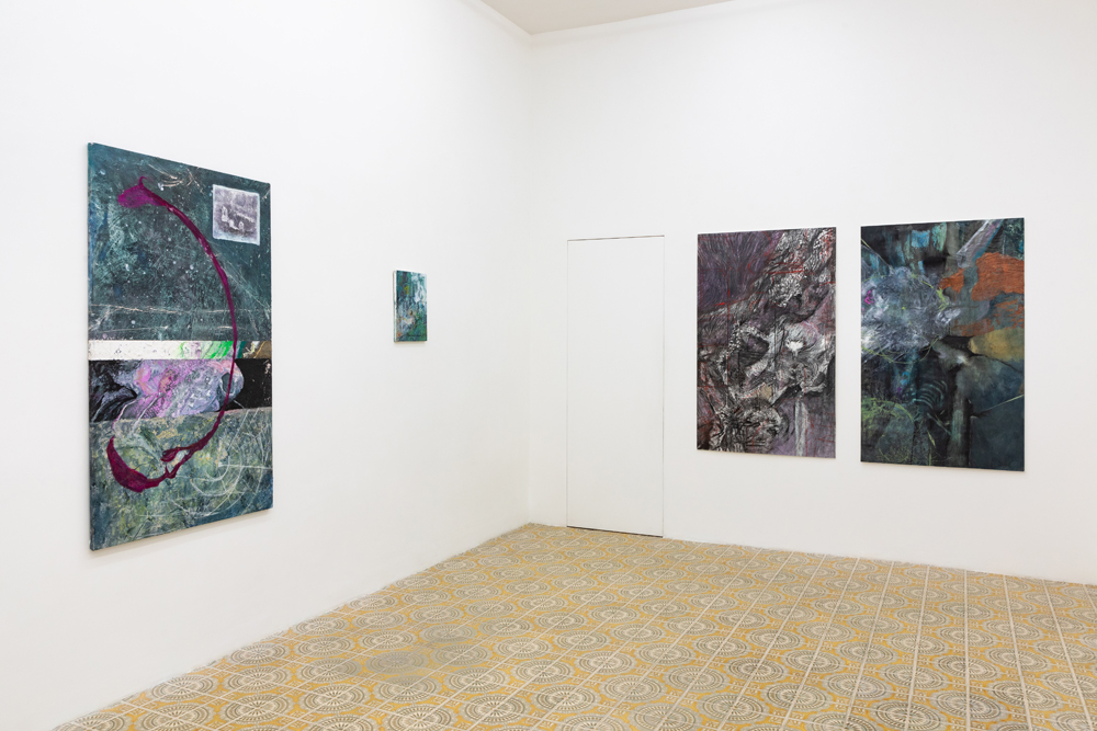 Andrea Bolognino, Osservatorio, veduta della mostra, Galleria Acappella, Napoli, 2024