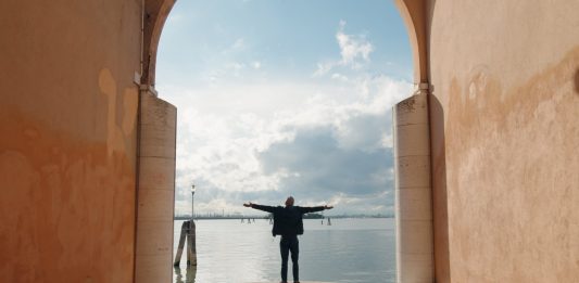 Cinema Sospeso, la nuova iniziativa per sostenere le produzioni indipendenti