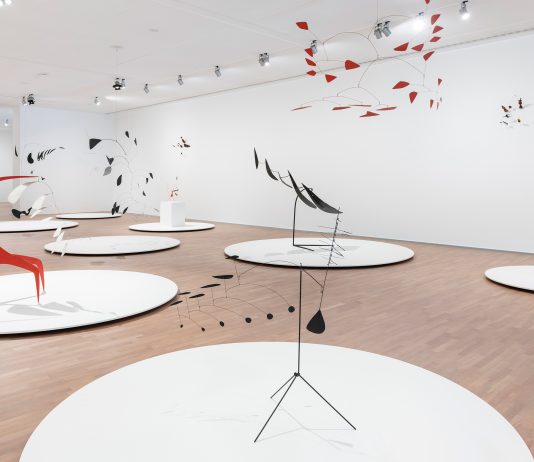 Perché, quindi, non mettere in movimento le forme plastiche? Calder, a Lugano