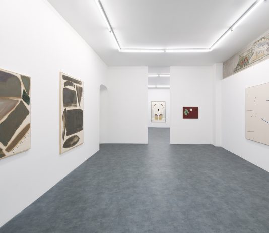 Le regole del pinball. Obra in mostra a Brescia