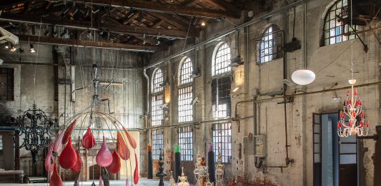 Come è nata la più famosa fornace d’arte di Murano? Una conversazione con il fondatore Adriano Berengo