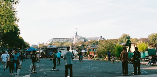 Art Basel Paris 2024: cambio di nome (e di residenza) per la super fiera art Basel paris