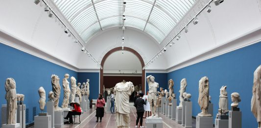 Chi si prende cura del benessere mentale dei dipendenti del museo?