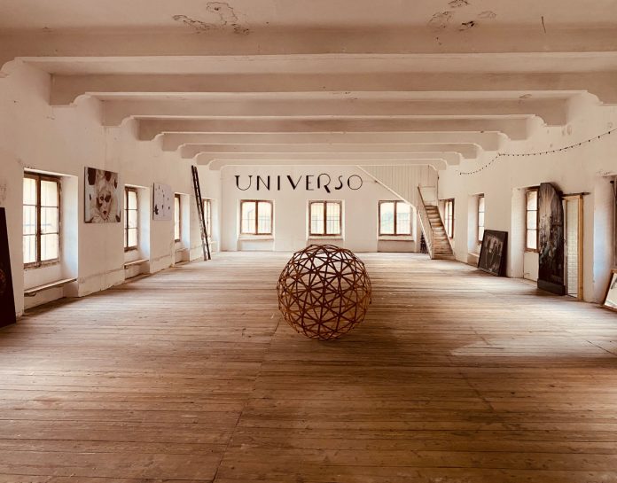 Veduta dell’interno di Universo Factory, Via Savassa Bassa 4, Vittorio Veneto. Veduta dell’interno di Universo Factory, Via Savassa Bassa 4, Vittorio Veneto.