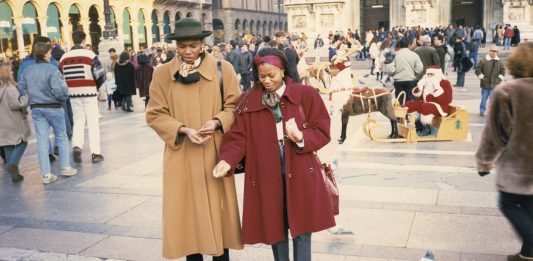 «Una volta ero integrata ora sono disintegrata». Diaspora e memoria nella fotografia di Silvia Rosi
