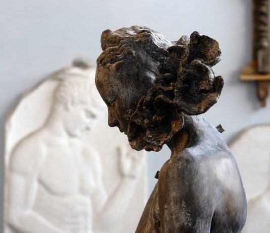 Alessio Deli, fragilità del tempo: la mostra al Museo dell’Arte Classica di Roma