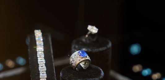 Di zaffiri e diamanti: all’asta i gioielli e gli orologi di Pandolfini gioielli pandolfini