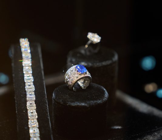 Di zaffiri e diamanti: all’asta i gioielli e gli orologi di Pandolfini gioielli pandolfini