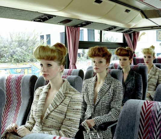 La moda fotografata dalle donne, in mostra al Centro Saint-Bénin di Aosta