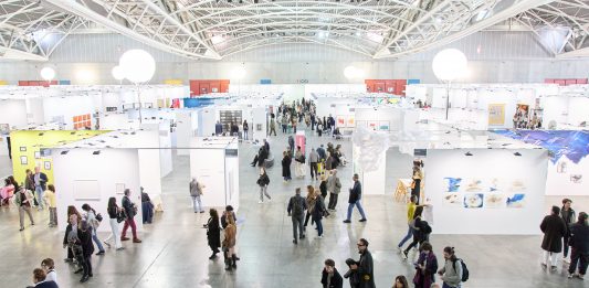 Artissima 2024, prime novità dalla fiera d’arte contemporanea di Torino