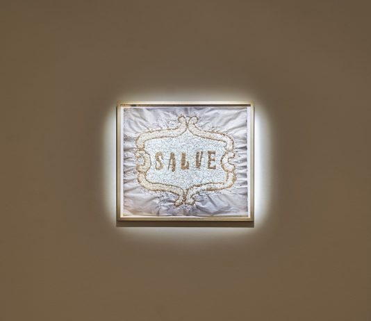 Christian Holstad, la gentilezza come resistenza: il progetto in Emilia-Romagna Installation view Christian Holstad, Salve, Museo Civico Luigi Varoli, ph. Lorenzo Pasini