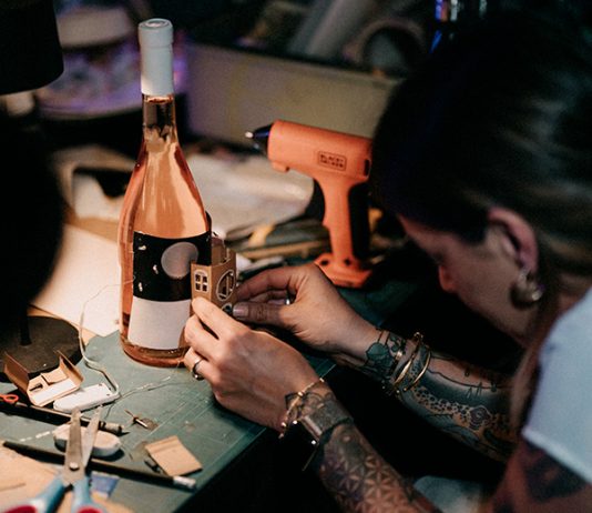 Tenuta Querciamatta, arte, vino e solidarietà tra le colline della Toscana