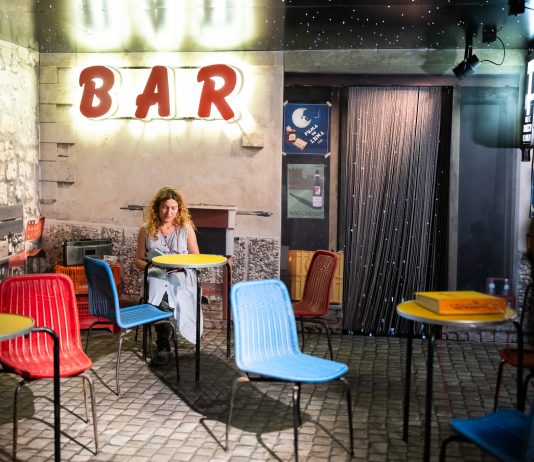 Il Bar Luna di Alice Rohrwacher e Muta Imago al Modernissimo di Bologna Alice Rohrwacher e Muta Imago, Bar Luna, veduta dell'installazione, Bologna, 2024. Foto Lorenzo Burlando