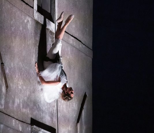 Acrobati del corpo e della psiche: il Festival Maravee alla scoperta del Friuli Venezia Giulia