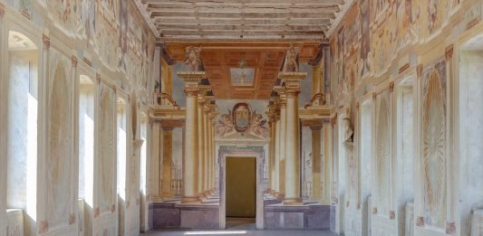 C’è una mostra di Georg Baselitz all’interno del sito Unesco di Sabbioneta