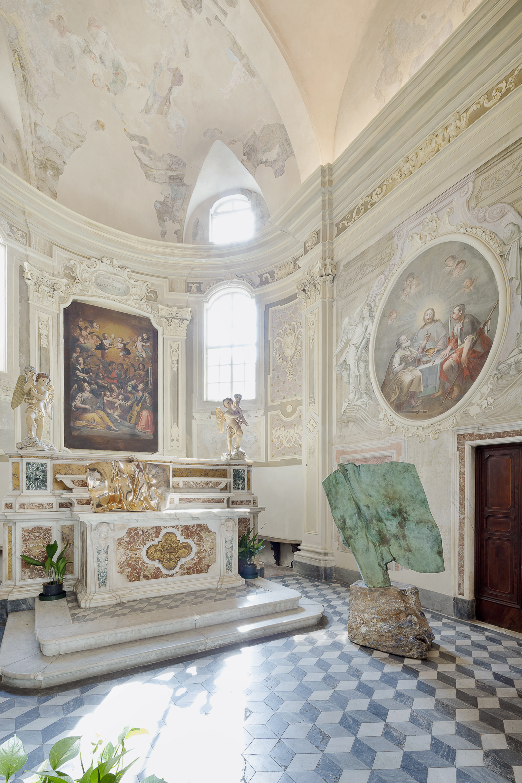 Gio’ Pomodoro, Battistero di Pietrasanta, 2024. Ph Stefano Maniero. Courtesy the Estate of Gio’ Pomodoro and Secci.