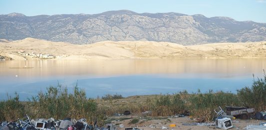 Riapre la stagione dell’arte contemporanea di Castel Belasi in Val di Non. Protagonista è la crisi climatica