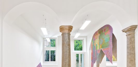 Patrimoine Géo-métré: la geografia poetica di Ako Atikossie è in mostra da Nashira Gallery Ako Atikossie