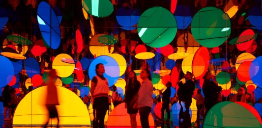 Il San Francisco Museum of Modern Art acquista una Infinity Mirror Room di Yayoi Kusama