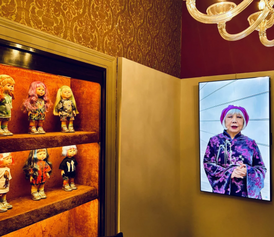 La Via della Seta oggi: a Venezia gli artisti cinesi omaggiano la storia di Marco Polo Weaving Through Time and Space, veduta della mostra, Palazzo Bragadin Carabba, Venezia, 2024