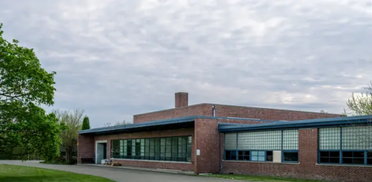 New York, sei super gallerie trasformano una ex scuola in uno spazio d’arte