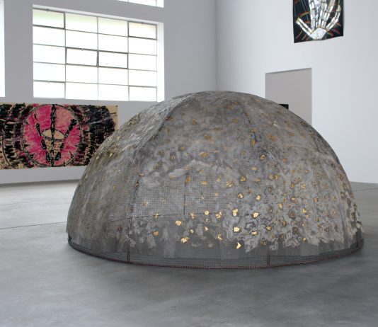 Non solo igloo. La materia secondo Mario Merz in una mostra a Torino