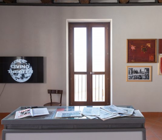 Fondazione Morra, arte e vita nell’Archivio Living Theatre a Caggiano Archivio Living Theatre, Fondazione Morra, Caggiano, 2024, ph. Diana del Franco