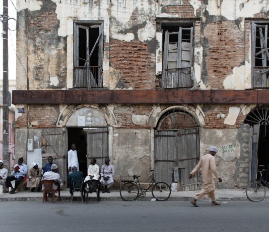 Viaggi straordinari. Maïmouna Guerresi in Senegal