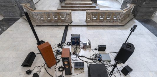 Vacant, silenzi e applausi: l’installazione sonora di Danilo Correale a Napoli Danilo Correale, Vacant, installaton view, Chiesa di San Severo al Pendino, Napoli, 2024, ph. Amedeo Benestante