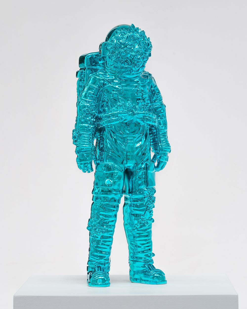 Filippo Tincolini – Fuori misura nella misurahttps://www.exibart.com/repository/media/2024/07/Spaceman-Shiny.jpg