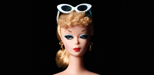 La lunga vita di Barbie, in una mostra al Design Museum di Londra