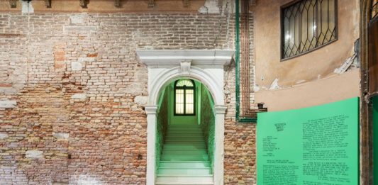 Tête-à-tête con Aindrea Emelife: curatrice del Padiglione Nigeria alla 60. Biennale di Venezia
