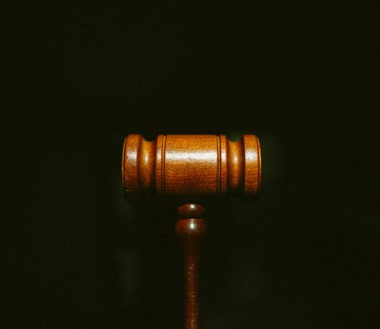 L’influenza dei mercati online P2P sull’ecosistema delle case d’asta peer to peer aste