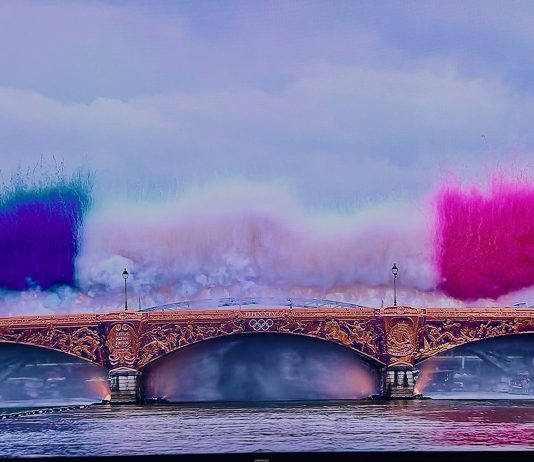 Iconografie di potere e irriverenza: Trump e Parigi, una sfida a distanza Cerimonia apertura Olimpiadi Parigi