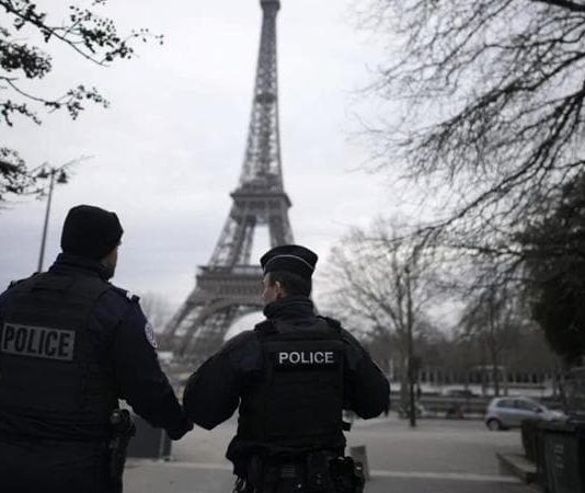 Parigi 2024, le misure di sicurezza per le Olimpiadi colpiscono anche le gallerie d’arte