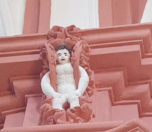 Un Barocco bizzarro: polemica in Spagna per il restauro di una chiesa storica polemica Spagna restauro chiesa