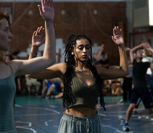 Il senso del corpo in scena e oltre: intervista ad Alessio Maria Romano