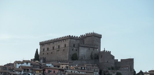 Franco Losvizzero: la sua Apoteosi coinvolge l’intero Castello Orsini di Soriano Nel Cimino