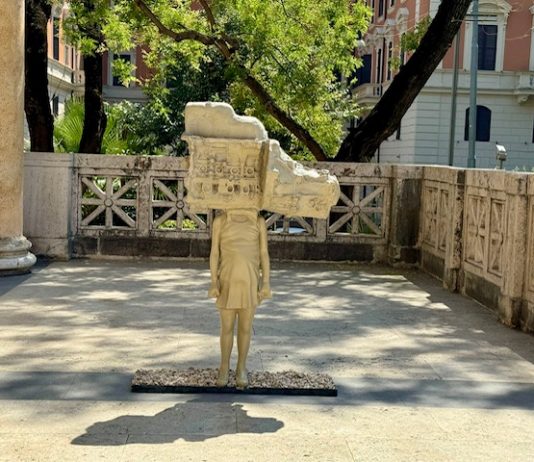 La scultura, tra materia e mente: una mostra all’Acquario Romano