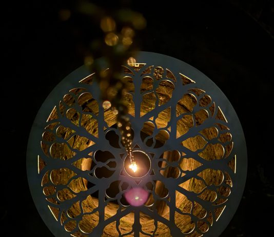 Lucas Memmola, un’esplorazione tra sogno e ragione: l’installazione a Napoli