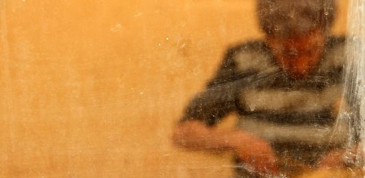 Corpo a corpo con l’immagine: Carlo Michele Schirinzi a Fuori Orario