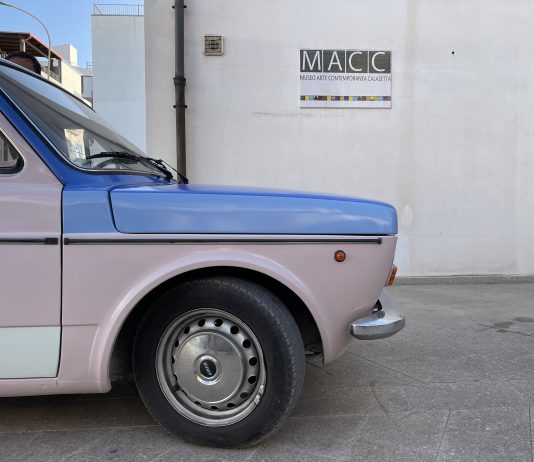 Calasetta Drive: la Fiat 127 Special di Cristian Chironi arriva in Sardegna Calasetta Drive, Cristian Chironi, FIAT 127 Camaleonte, ph, Alice Deledda