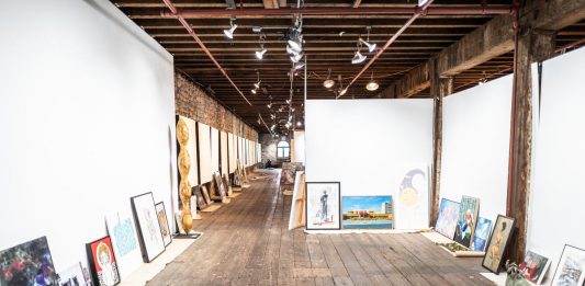 New York, alla BWAC Gallery la mostra degli artisti rifiutati dal Brooklyn Museum