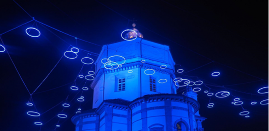 Luci d’Artista: a Torino due nuove installazioni, ricordando Rebecca Horn Rebecca Horn, Piccoli spiriti blu, opera permanente, Monte dei Cappuccini. Foto Gianluca Minuto