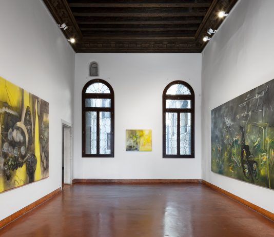 Le visioni surrealiste di Roberto Matta in mostra da Tommaso Calabro a Venezia