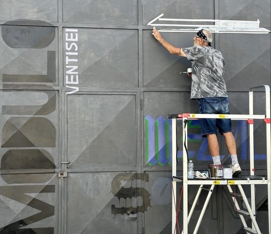 Torino, 22 artisti trasformano l’officina Moduloventisei in spazio creativo