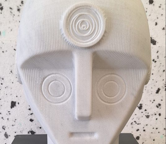 MarmoMac 2024, un robot primitivo alla fiera del marmo di Verona